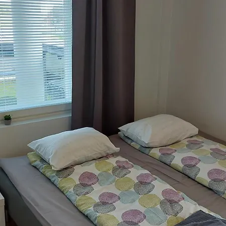 Kauppatie, Kolmelle *