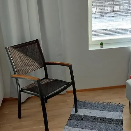 Kauppatie, Kolmelle * Laihia