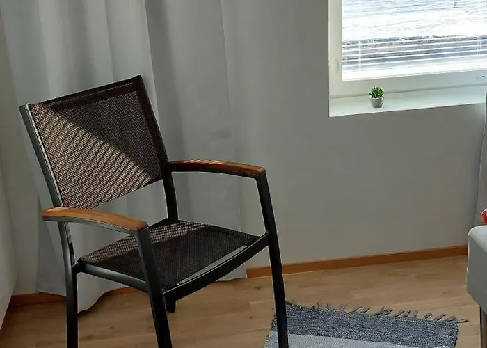 Kauppatie, Kolmelle * Laihia